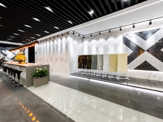 Tiến Đạt Ceramic tự hào là tổng kho gạch bóng kiếng uy tín số 1 tại TPHCM