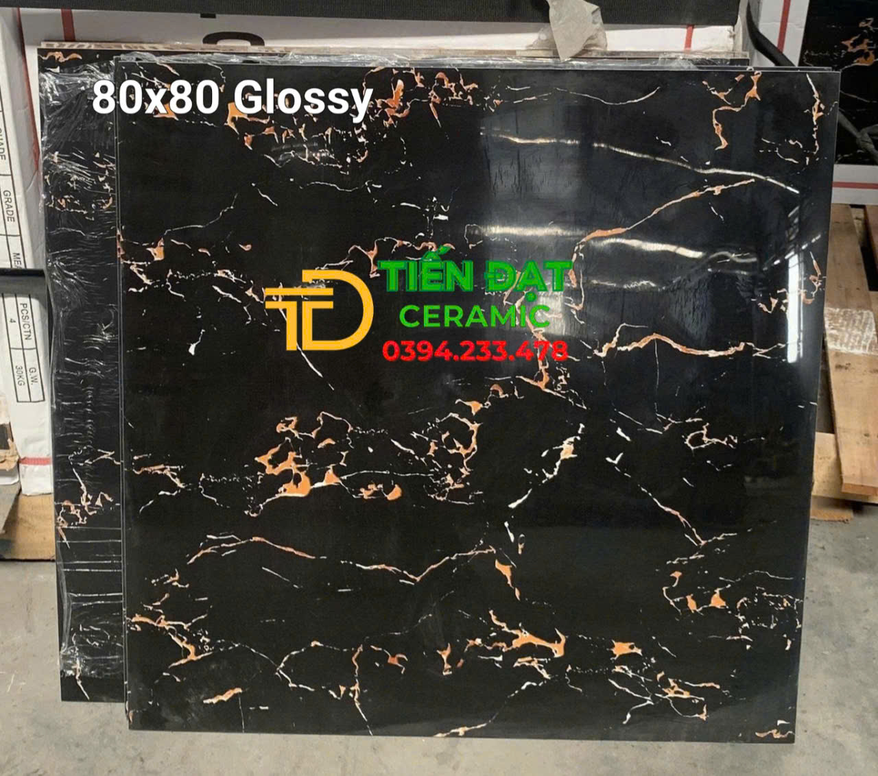 Gạch Nhập Khẩu TQ 80x80 Đen Vân Cam Ốp Chụ Cổng