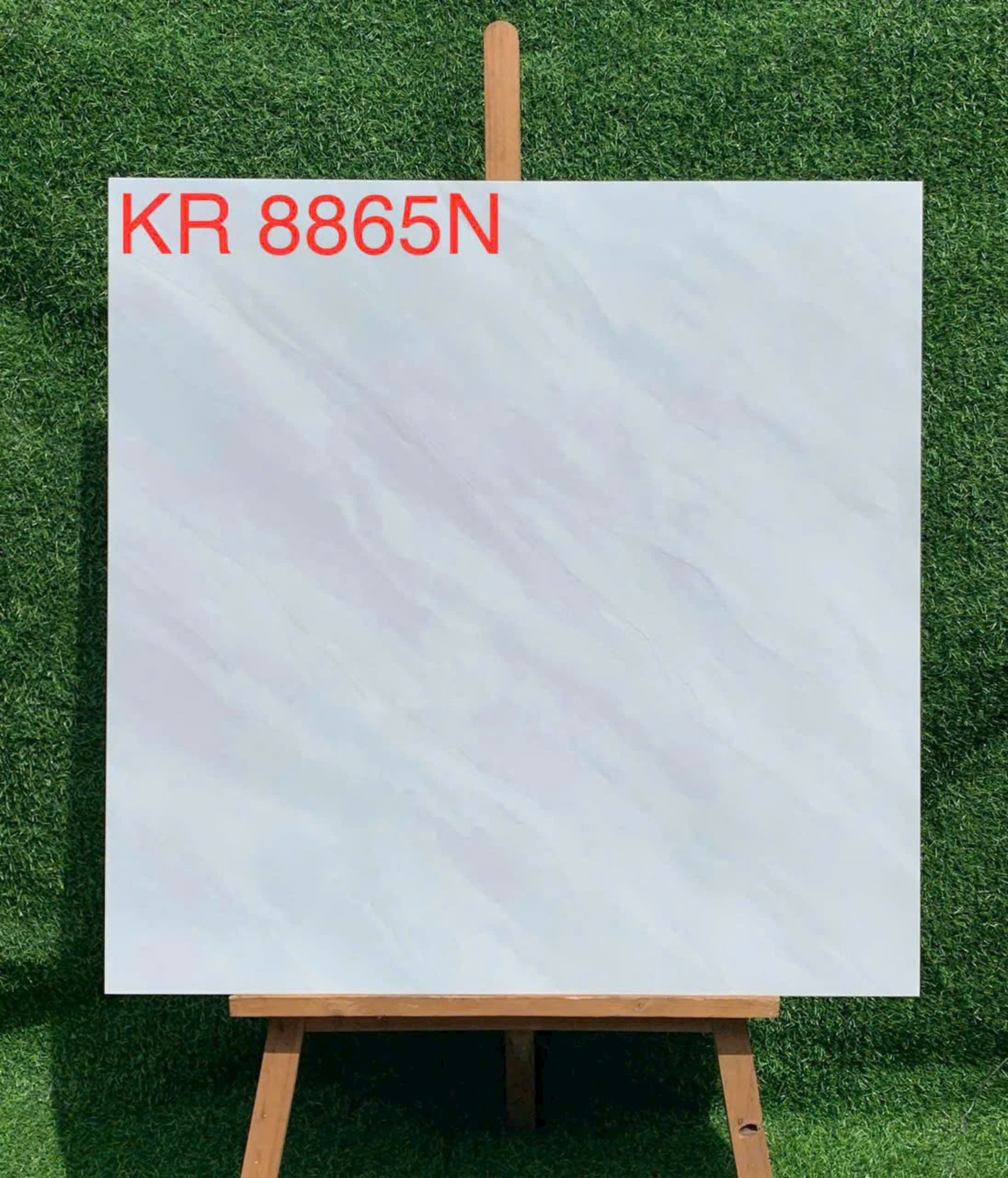 Gạch Lát Nền Cao Cấp 80x80 Đá Bóng Kiếng Kim Cương