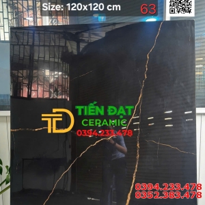 Gạch Bóng Kiếng 120x120 Khổ Lớn Đen Vân Vàng 