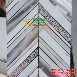 Gạch Nhũ Bạc TQ 30x60 Ốp Tường Trang Trí Khắc Kim