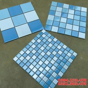 Gạch Ốp Lát Hồ Bơi 30x30 Mosaic Xanh Trắng 