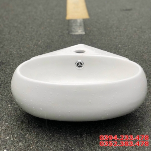 Lavabo Treo Tường Tam Giác