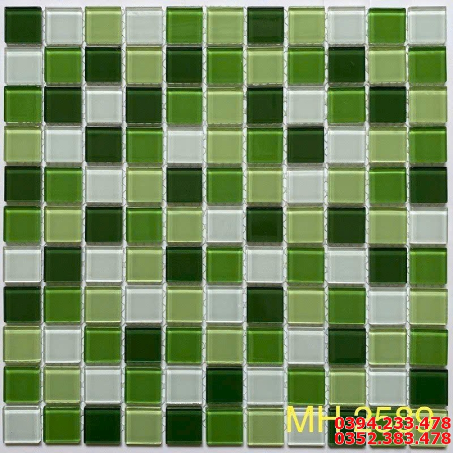 Gạch Lý Gạch Mosaic 30x30 Ốp Bể Bơi Tại Phú Quốc