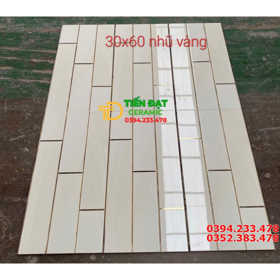 Gạch Nhập Khẩu TQ 30x60 Ốp Lát Nhũ Vàng