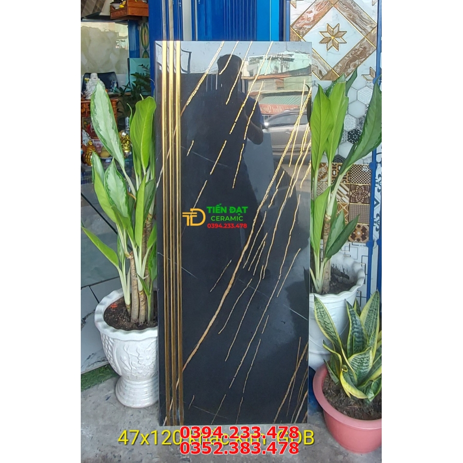 Gạch Lát Cầu Thang 47x120 Nhũ Vàng Đen Vân Cam