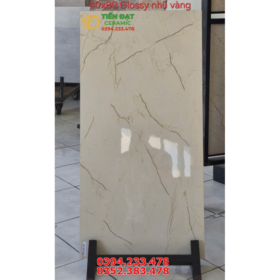 Gạch Ốp Trang 40x80 Trí Vách Cầu Thang Nhũ Vàng Mẫu Mới