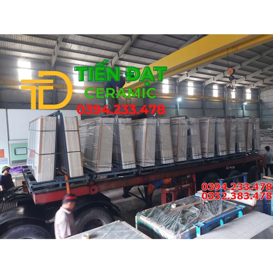 Gạch Lát Nền Phòng Khách 90x180 Khổ Lớn Vân Vàng Bóng Kiếng