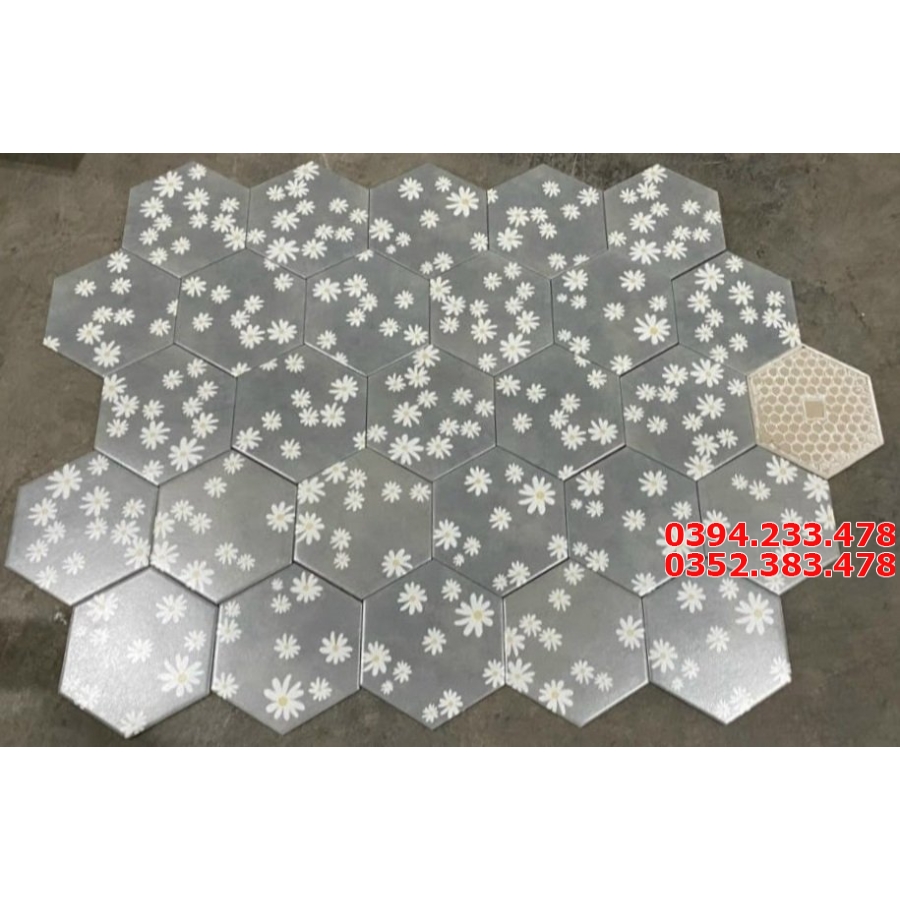Gạch lục giác xám hoa trắng trang trí